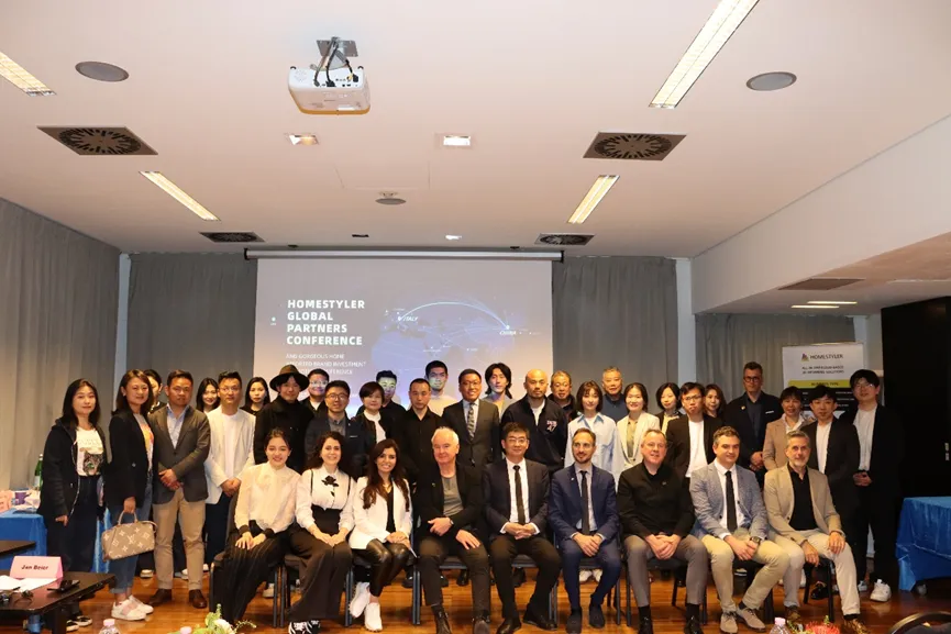 ��������&ldquo;3D+AI&rdquo;�Ƽ��ȳ���77����֮��Я��77������Ƽ������62���������ʼҾ�չ